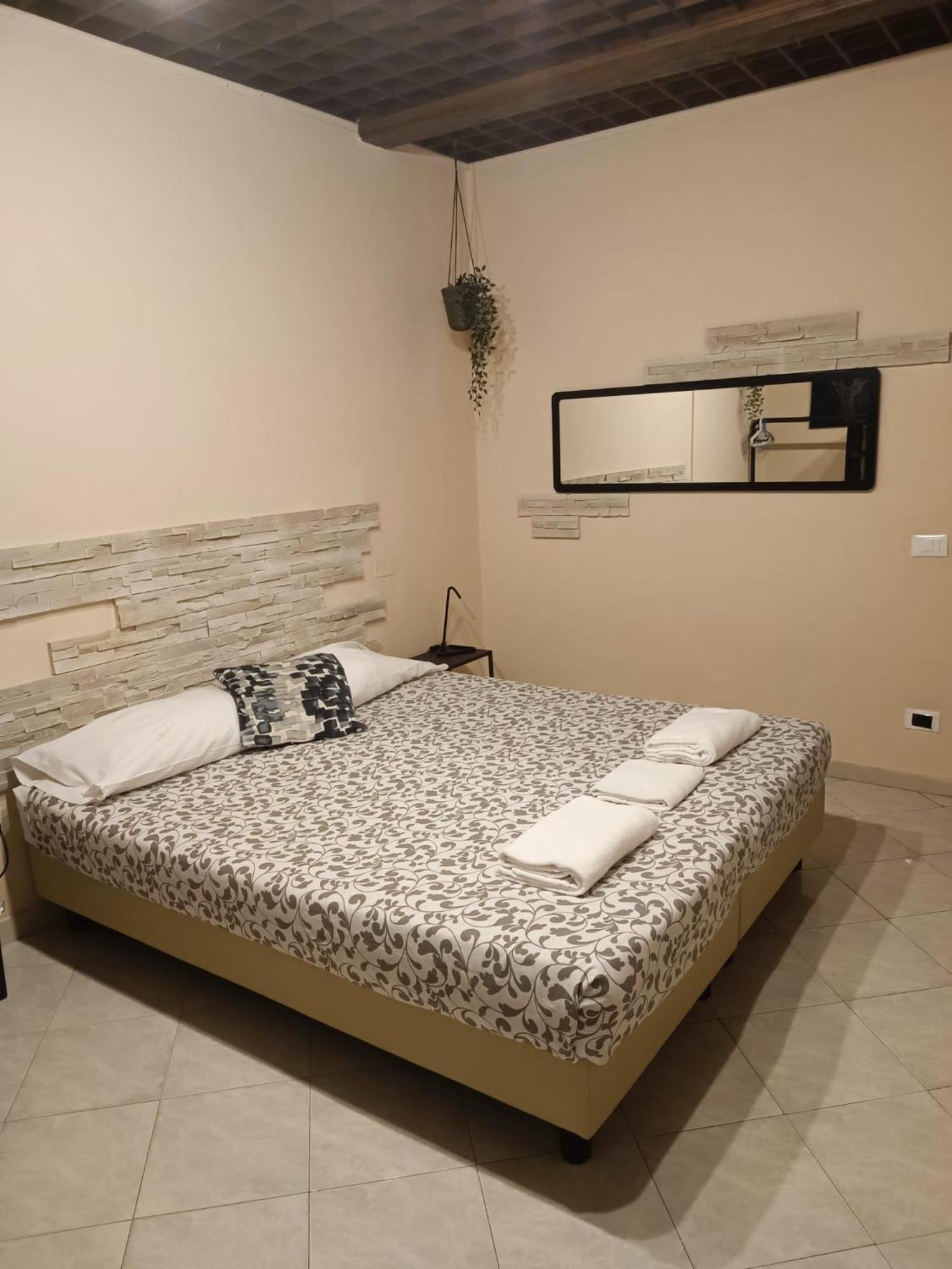 Hotel Smile Tower House Pisa Esterno foto