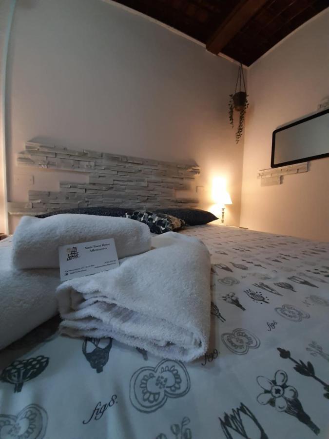 Hotel Smile Tower House Pisa Esterno foto